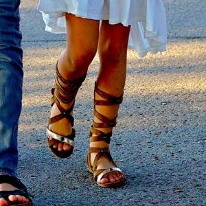 Joyfolie girls brown sandals Jenna gladiator